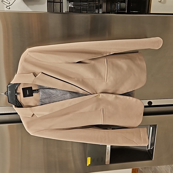 💕FOREVER 21💕 Single Button Collared Blazer ~ Tan Medium - Picture 1 of 7